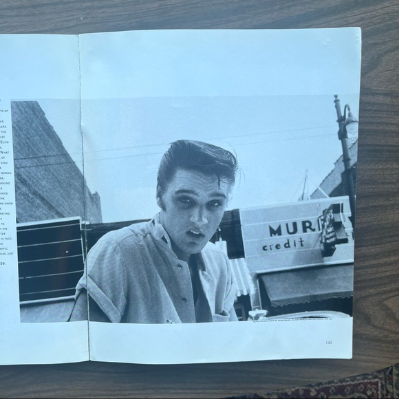 VINTAGE Collector’s Item Elvis LIFE Magazine - Picture 6 of 6